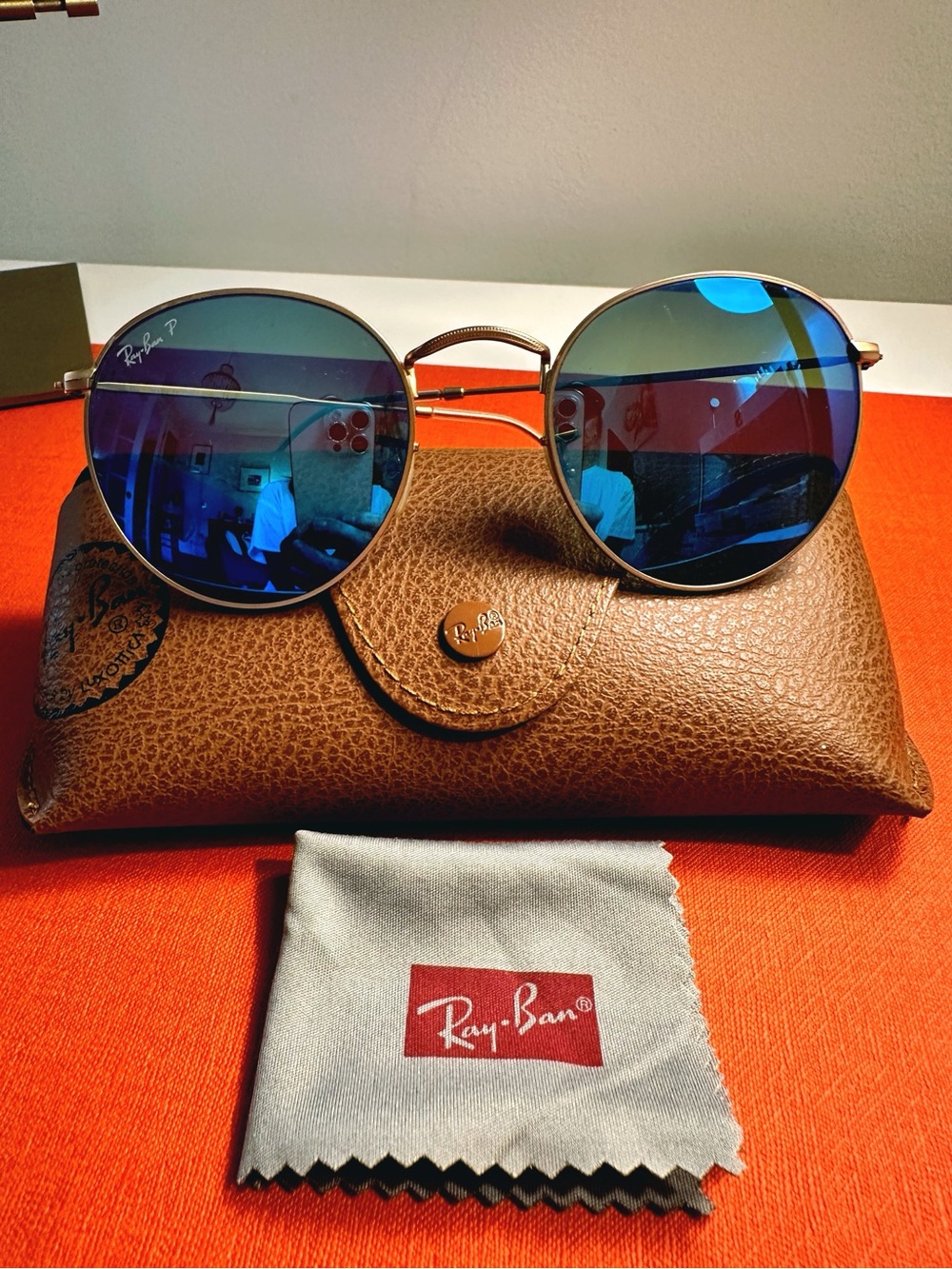 Ray-Ban RB3447 Round Metal 112/4L Blue Flash Polarized Gold Sunglasses 53mm